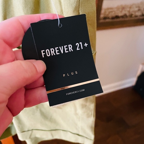 NWT Forever 21 Plus linen blend paper bag shorts 3” inseam SZ 0X olive green - Picture 4 of 10